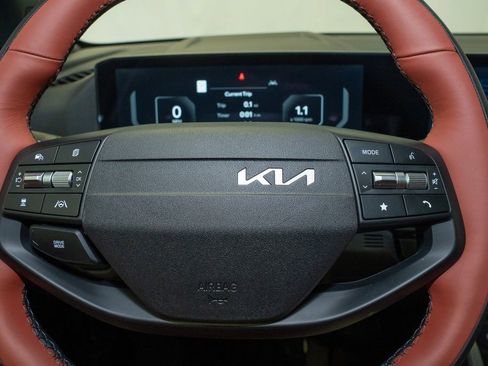 New 2026 Kia Sportage SX image 14