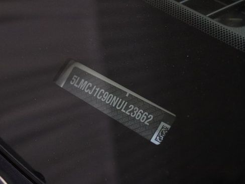 Used 2022 Lincoln Corsair Standard image 35