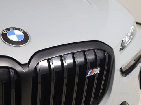 Used 2024 BMW X7 M60i AWD/4WD image 23