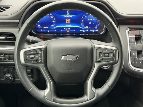 Used 2024 Chevrolet Tahoe Z71 w/ Luxury Package image 12