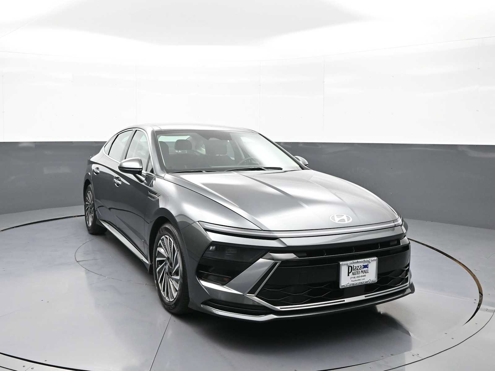 Used 2026 Hyundai Sonata SEL FWD image 3