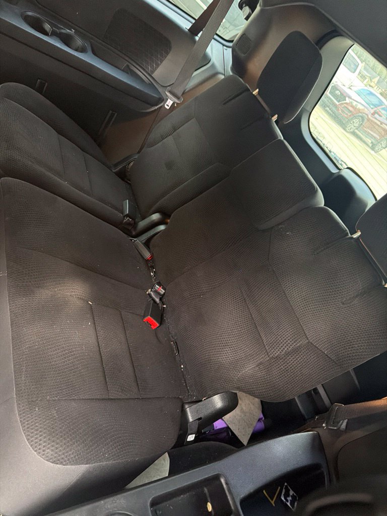 Used 2019 Dodge Grand Caravan SE FWD image 8