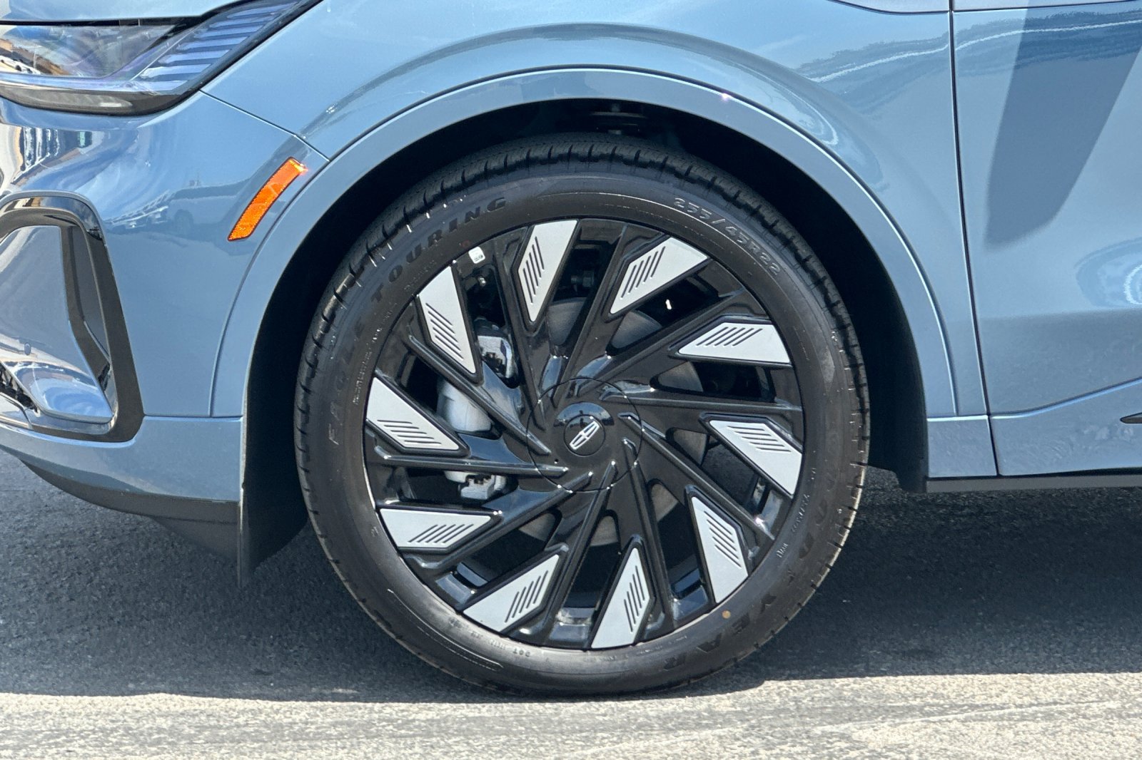 New 2026 Lincoln Nautilus Black Label w/ Jet Appearance Package AWD/4WD image 25