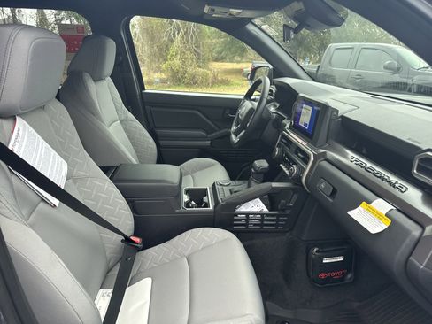New 2025 Toyota Tacoma SR5 RWD image 31