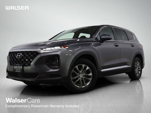 Used 2020 Hyundai Santa Fe SE image 1