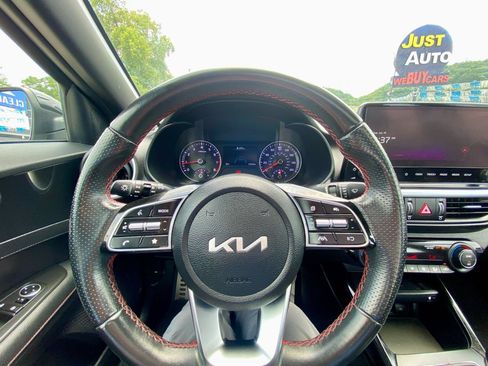 Used 2022 Kia Forte GT FWD image 18
