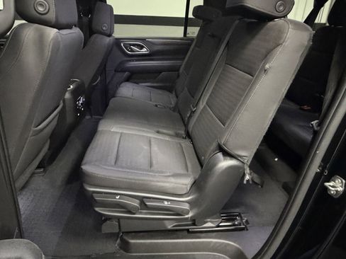 Used 2023 Chevrolet Suburban LS image 38