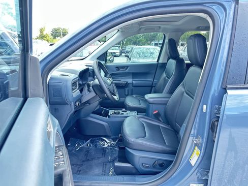 Used 2024 Ford Maverick Lariat w/ Black Appearance Package FWD image 2