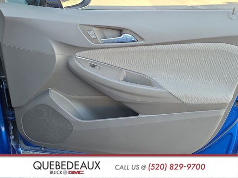 Used 2018 Chevrolet Cruze LT FWD image 25