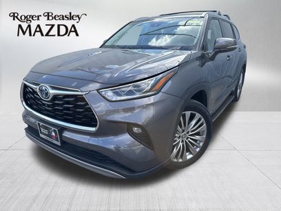 Used 2022 Toyota Highlander Platinum