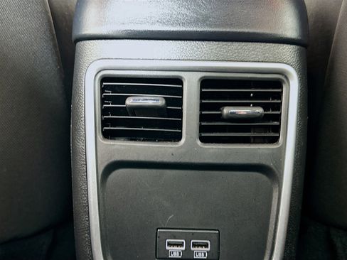 Used 2022 Dodge Charger SXT image 26