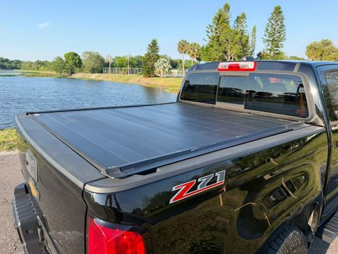 Used 2015 Chevrolet Colorado Z71 RWD image 18