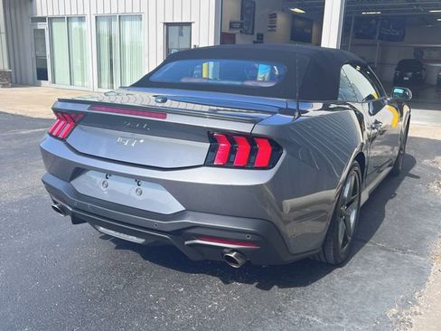 Used 2024 Ford Mustang GT Premium image 8