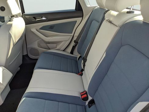 New 2026 Volkswagen Jetta SE FWD image 16