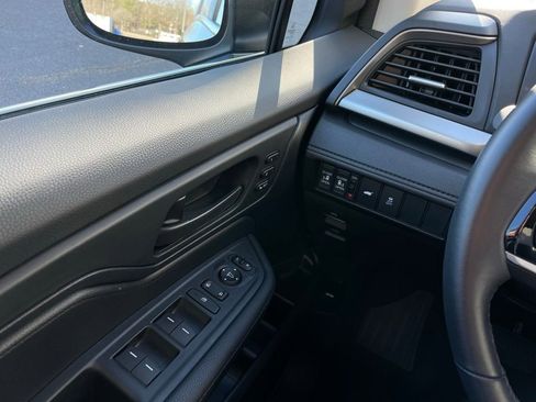 Certified 2025 Honda Odyssey EX-L image 23