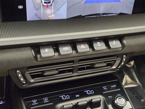 Used 2023 Porsche 911 Carrera 4 GTS image 39