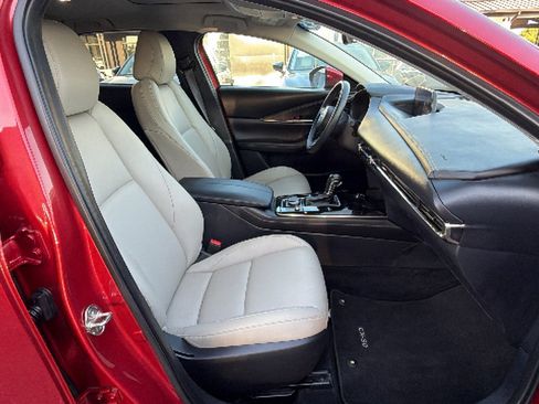 Used 2025 MAZDA CX-30 AWD 2.5 S w/ Preferred Package image 28