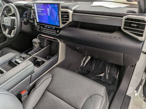 Used 2025 Toyota Tundra SR5 w/ SR5 Premium Package AWD/4WD image 29