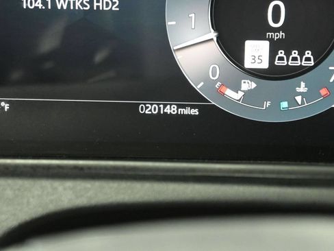 Used 2025 Land Rover Range Rover Velar Dynamic SE AWD/4WD image 17