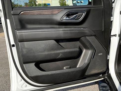 Used 2023 Chevrolet Tahoe Z71 w/ Luxury Package image 17