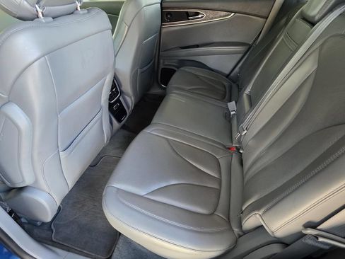 Used 2020 Lincoln Nautilus Reserve AWD/4WD image 9