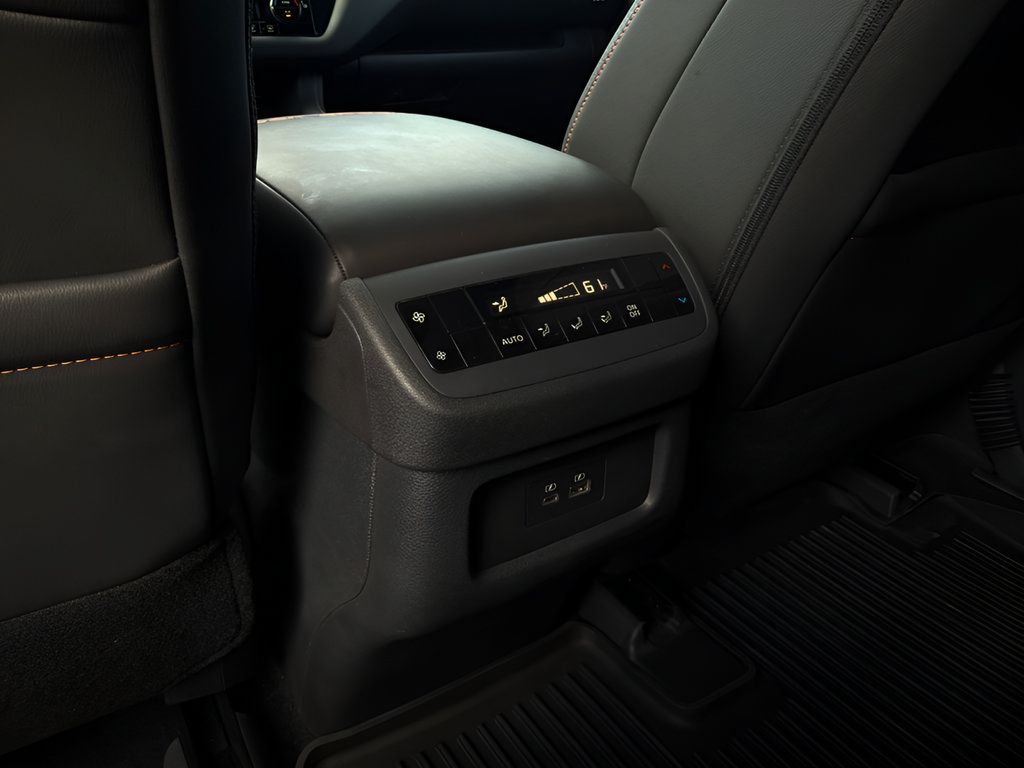 Used 2025 Nissan Pathfinder Rock Creek AWD/4WD image 23