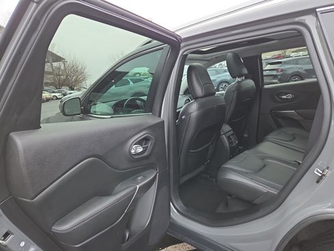 Used 2021 Jeep Cherokee Limited w/ Elite Package image 25