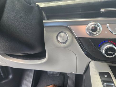 Used 2025 Kia Telluride EX image 18