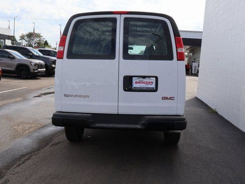 New 2025 GMC Savana 2500 w/ Driver Convenience Package RWD image 5