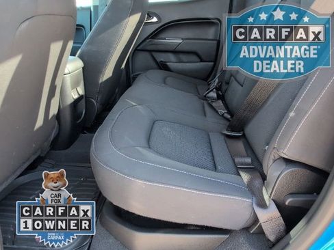 Used 2022 Chevrolet Colorado LT w/ LT Convenience Package image 7