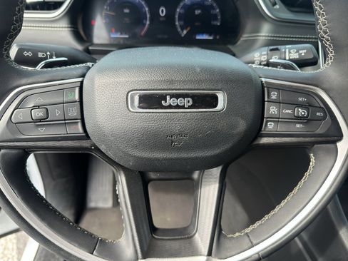 Used 2023 Jeep Grand Cherokee L Altitude image 18