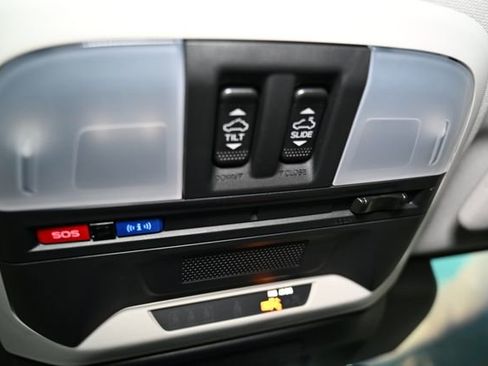 Used 2025 Subaru Impreza 2.0i Sport image 40