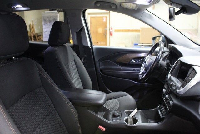 Certified 2020 GMC Terrain SLE FWD image 10
