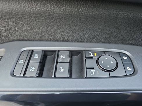 New 2026 Nissan Pathfinder SV image 29