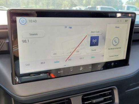 New 2025 Ford Maverick XL image 18