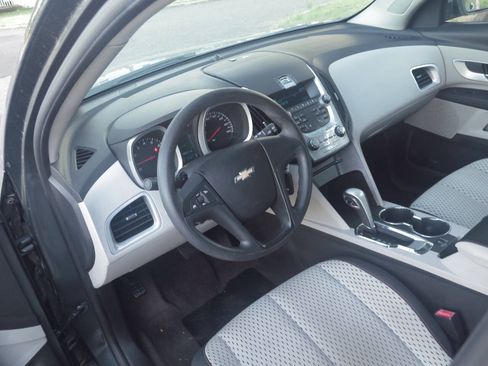 Used 2010 Chevrolet Equinox LS FWD image 21