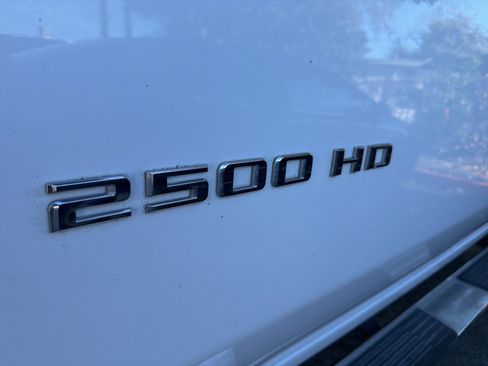 Used 2020 Chevrolet Silverado 2500 High Country w/ Technology Package image 6