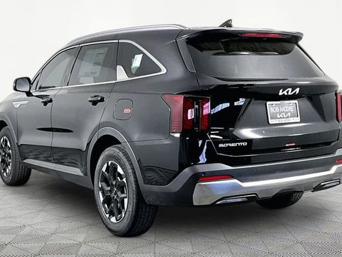 New 2026 Kia Sorento S FWD image 4