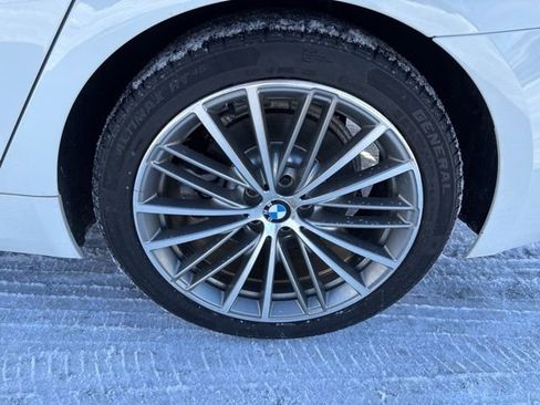 Used 2018 BMW 530i xDrive image 8