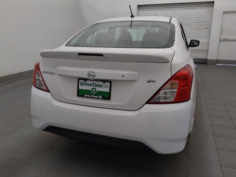 Used 2017 Nissan Versa SV FWD image 7