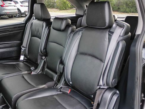 Certified 2023 Honda Odyssey Touring image 18