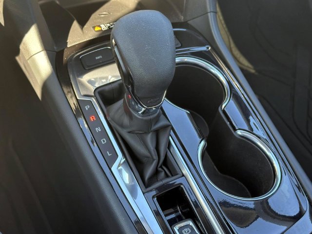 Used 2024 Chevrolet Equinox Premier AWD/4WD image 30
