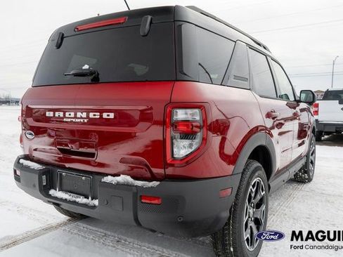 New 2025 Ford Bronco Sport Outer Banks w/ Outer Banks Tech Package+ AWD/4WD image 5