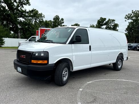 New 2026 GMC Savana 2500 Extended w/ Driver Convenience Package RWD image 4