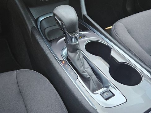 Used 2022 Chevrolet Malibu LT FWD image 25