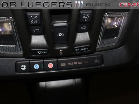 Used 2022 GMC Sierra 3500 AT4 w/ AT4 Preferred Package image 32