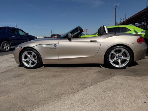 Used 2011 BMW Z4 sDrive30i w/ Premium Pkg image 29