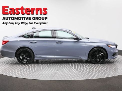 Used 2022 Honda Accord Sport Special Edition image 4