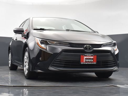 Used 2024 Toyota Corolla LE FWD image 28