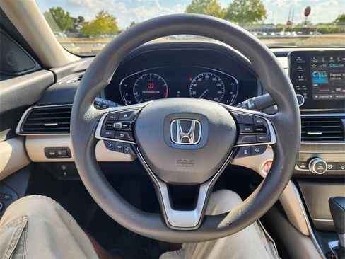 Used 2019 Honda Accord EX image 24